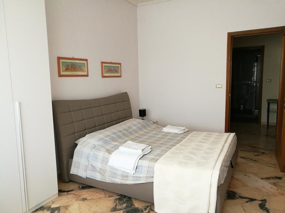 Classic Double Room, Private Bathroom (External)