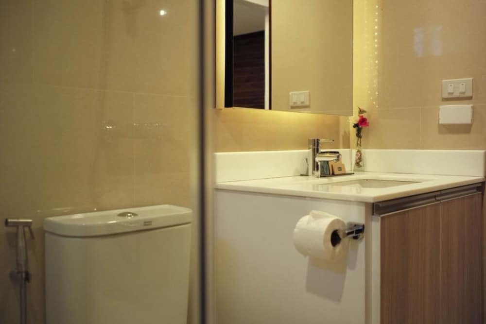 Luxury Studio Suite, 1 Bedroom, Pool Access, Hill View photo 3