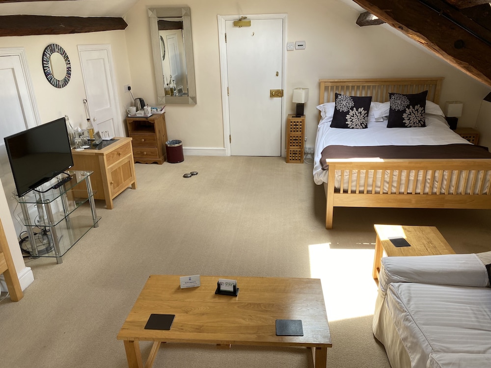 Deluxe Triple Room, 2 Bedrooms, Garden View photo 2