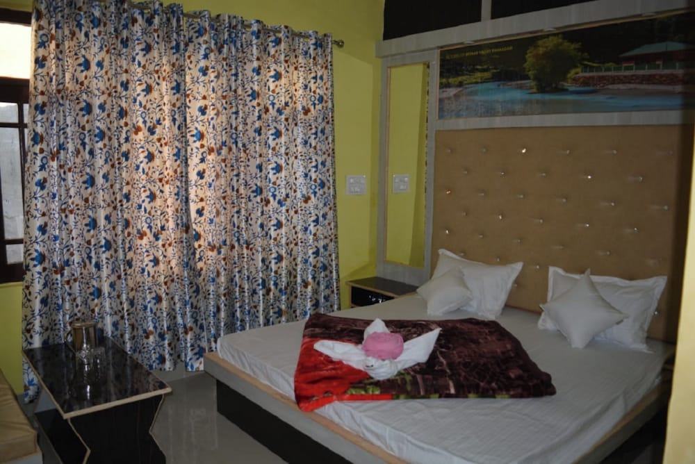 Deluxe Double Room - Photo 9