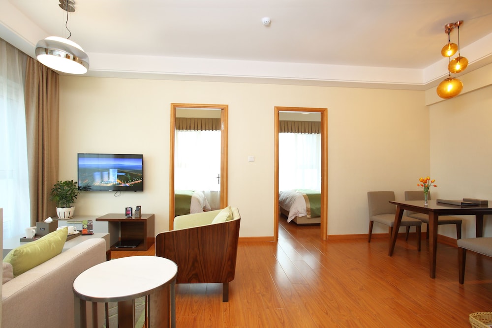 Sunshine Apartment With 2 Bedroom photo 1