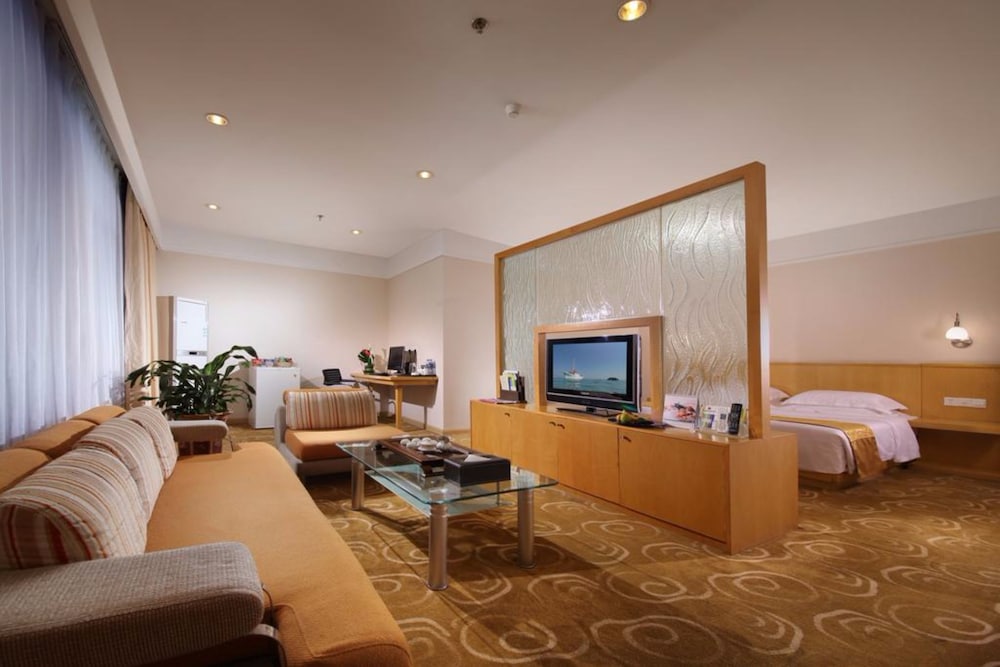 Business Suite photo 2