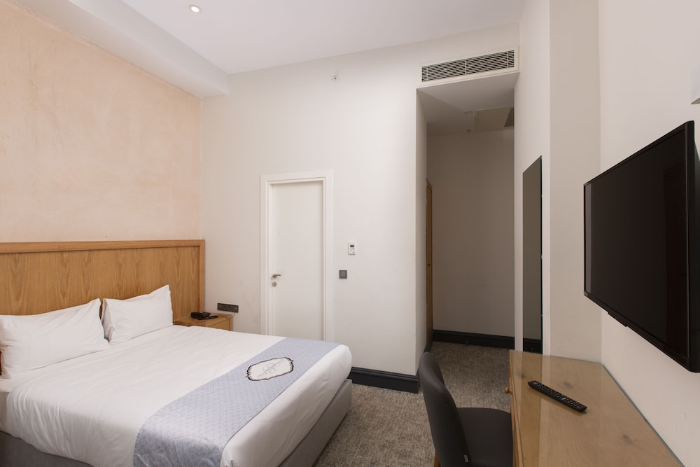 Standard Double Room Single Use photo 1