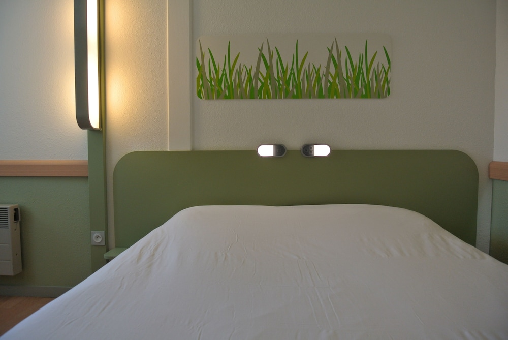 Triple Room, Multiple Beds