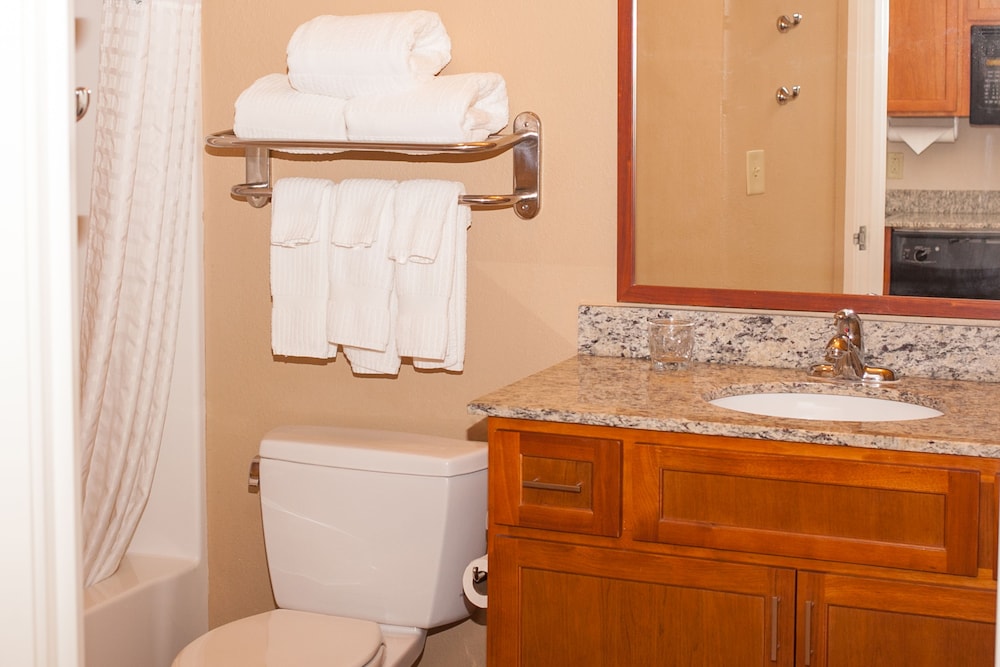 Studio Suite, 2 Queen Beds, Accessible (Communications) photo 2