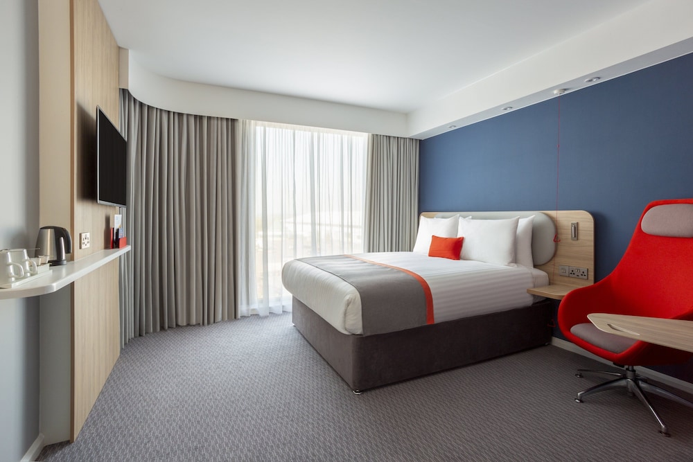 Standard Room, 1 Queen Bed with Sofa bed - Photo 1