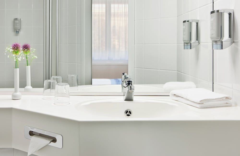Executive Double Room - Photo 7