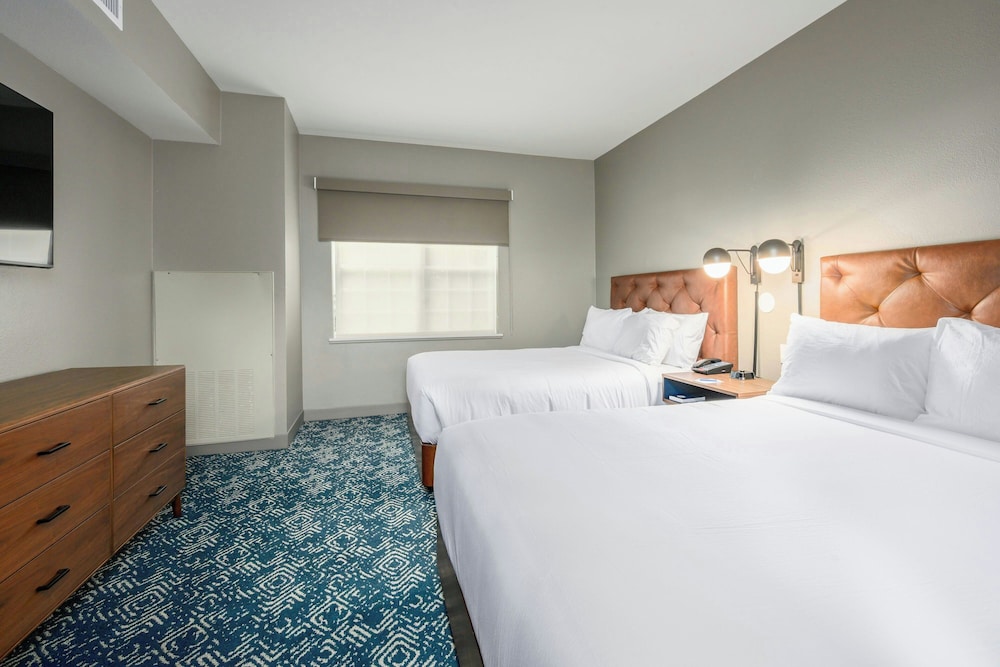Junior Suite, Multiple Beds photo 2