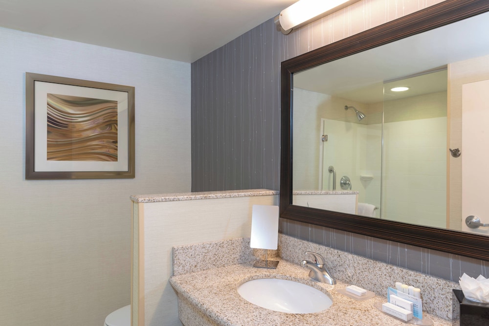 Room, 2 Queen Beds (Mobility Accessible, Tub) - Photo 7