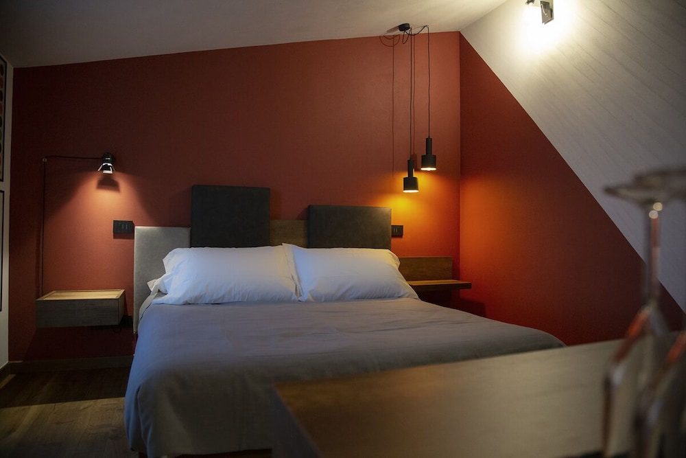 Double Room, Balcony, City View photo 2