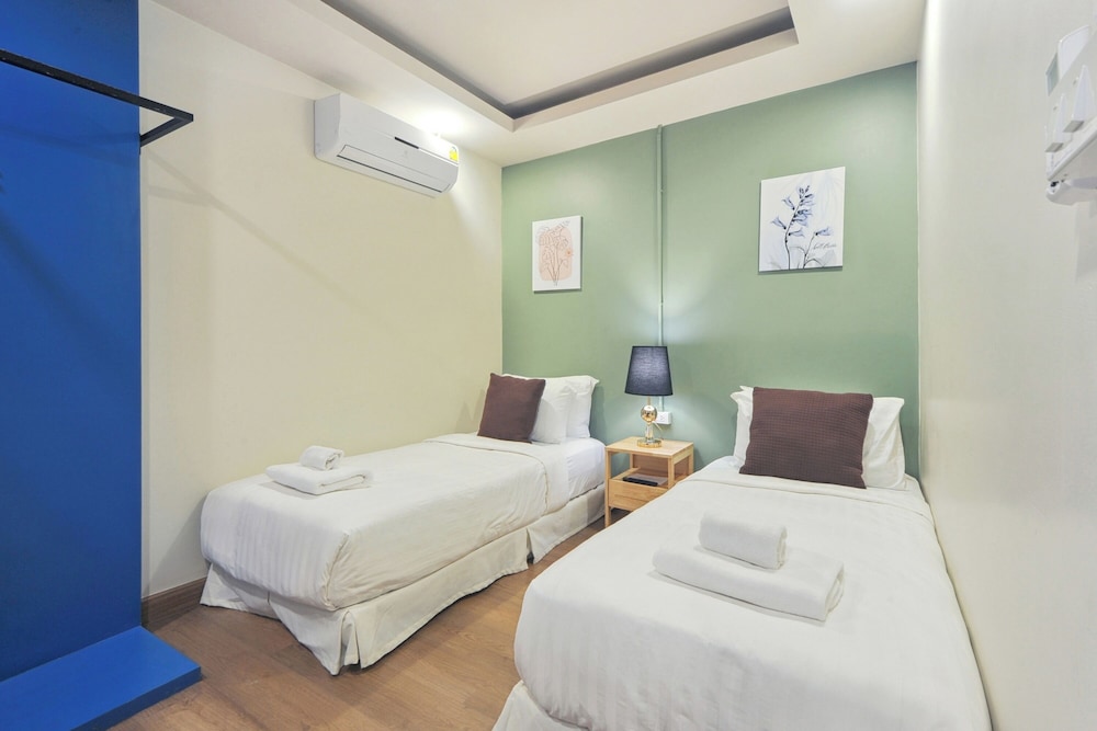 Standard Twin Room photo 2