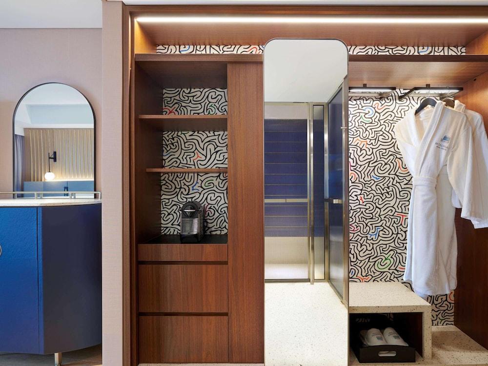 Signature Room, 2 Twin Beds photo 2
