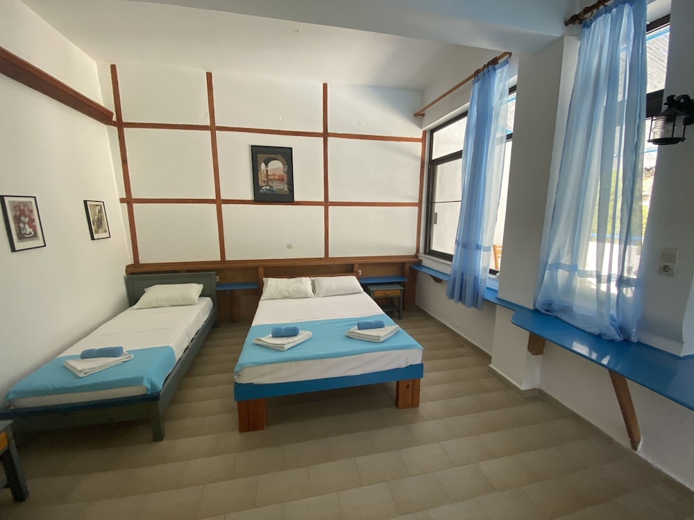 Family Studio, Terrace, Partial Sea View photo 1