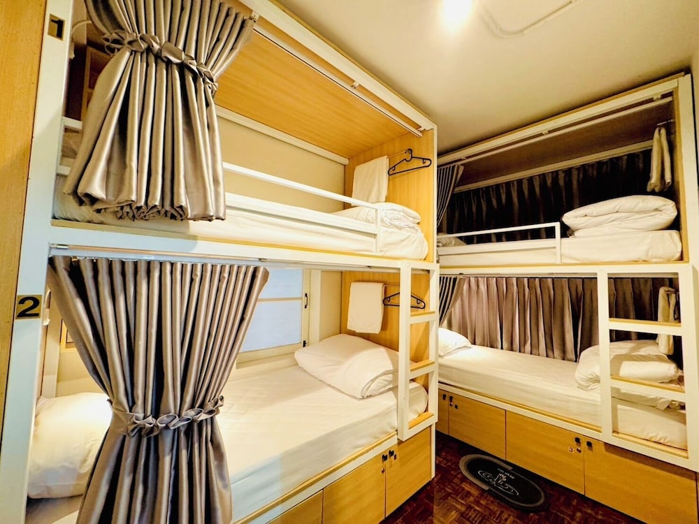Economy Quadruple Room photo 1
