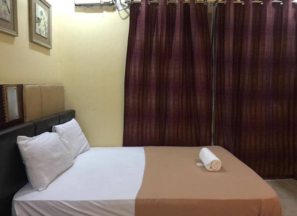 Deluxe Triple Room photo 3