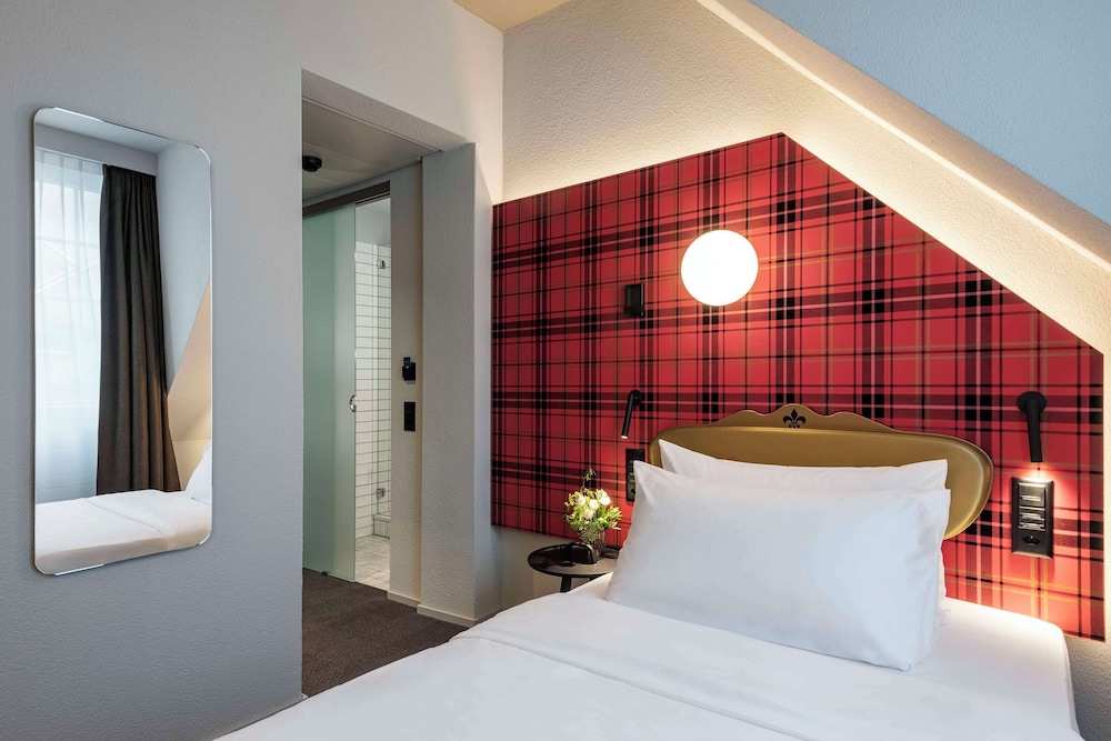 Available room