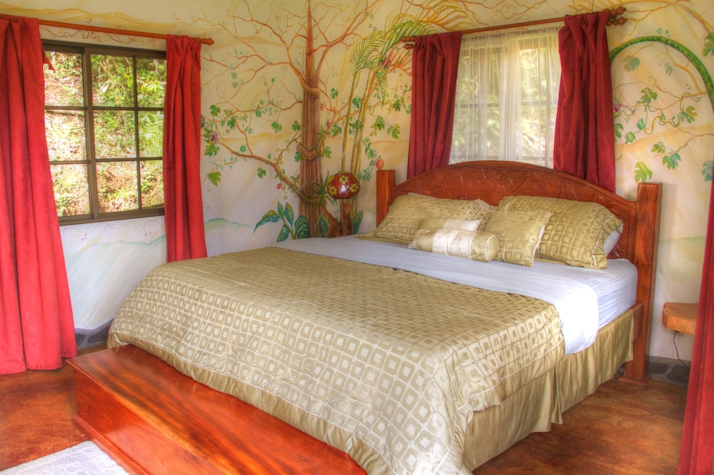 Luxury Bungalow, 1 Bedroom, Garden Area photo 3