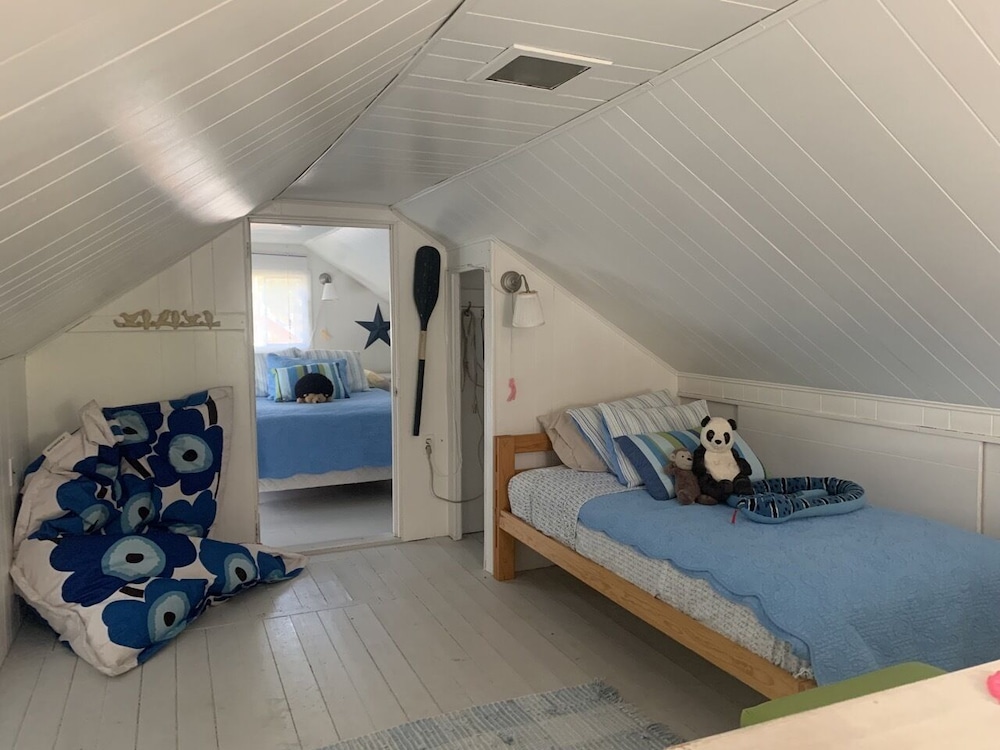 Deluxe Cottage photo 1