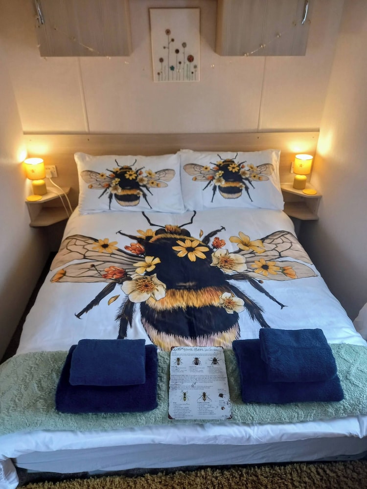 Cabin, 3 Bedrooms, Smoking, Balcony photo 1