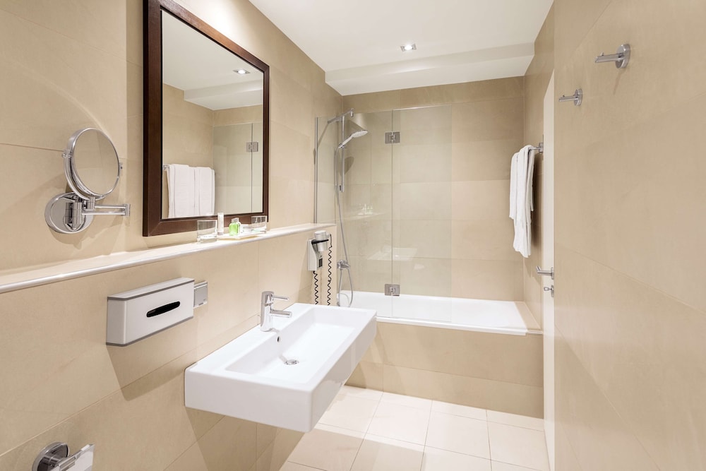 Small Standard Room - Photo 9