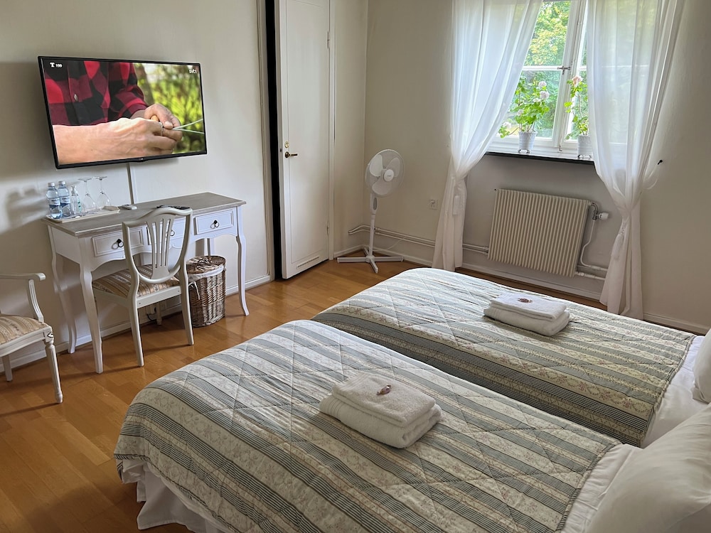 Classic Double or Twin Room