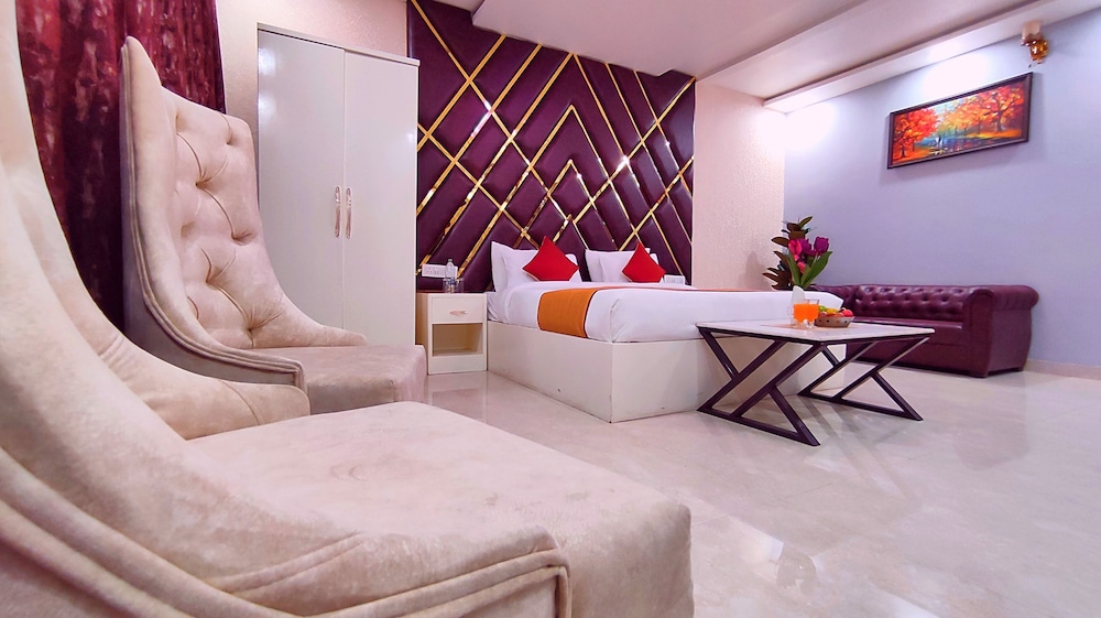 Executive Room - Photo 1