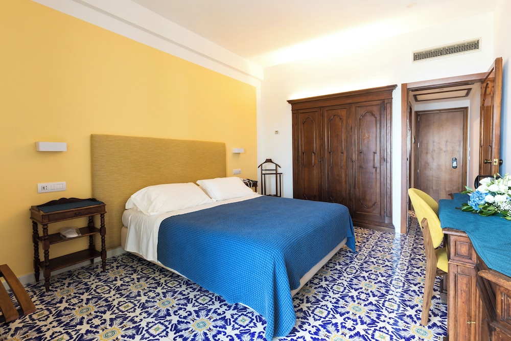 Standard Room, Terrace, Sea View (Hermitage) - Photo 1