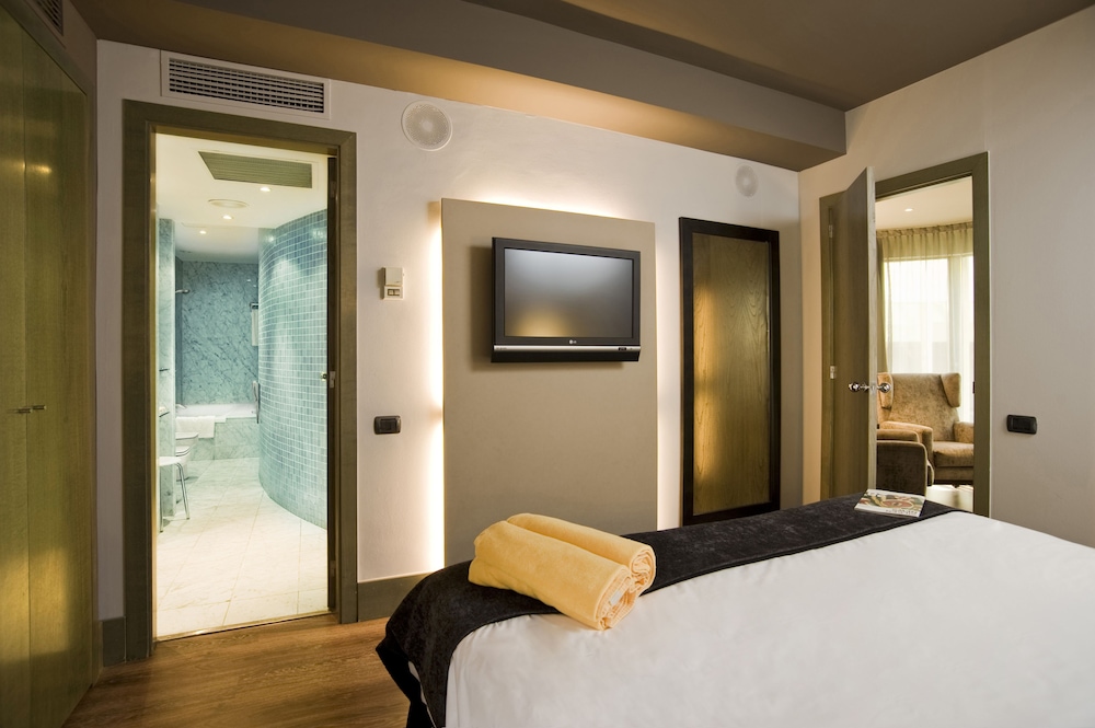 Atrium Room