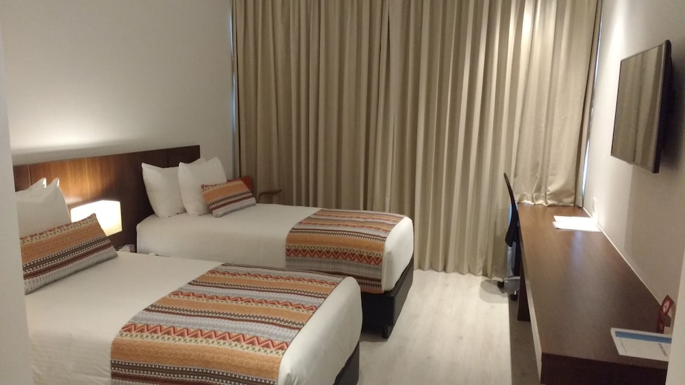 Standard Room, 2 Twin Beds, Non Smoking photo 2