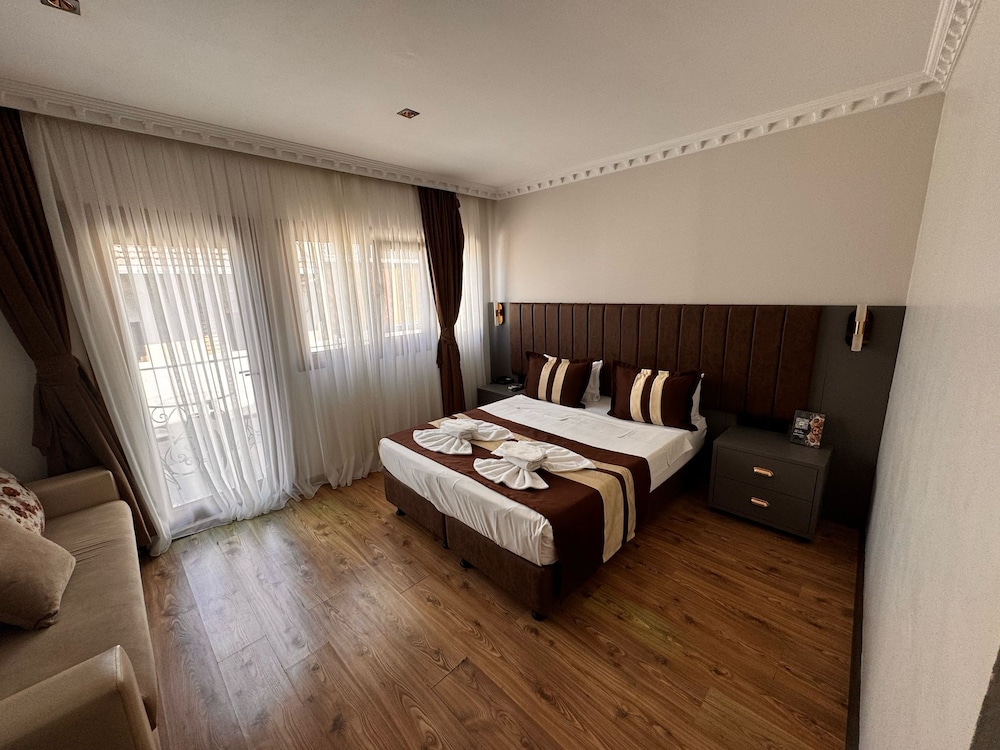 Superior Room, Balcony, City View photo 1