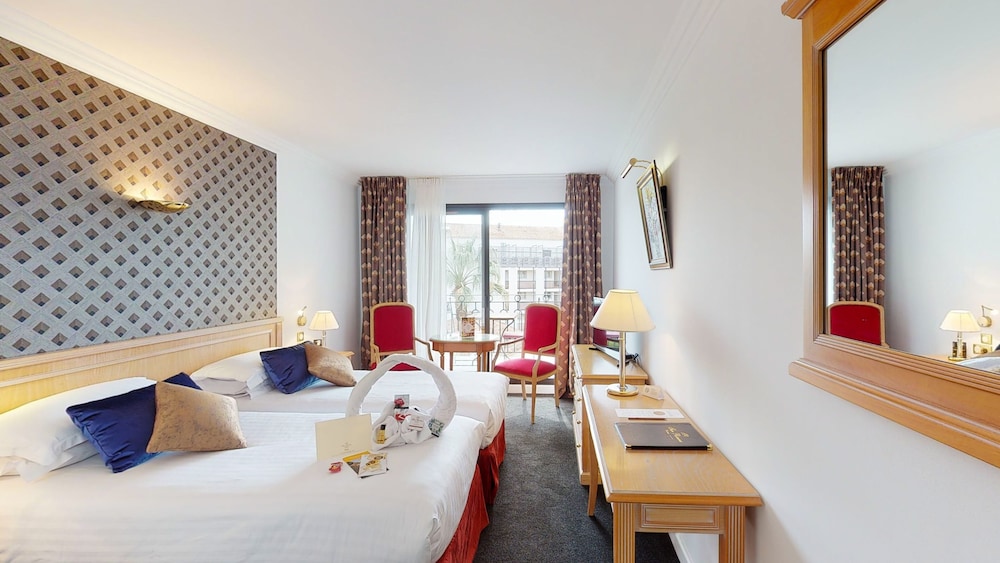 Deluxe Twin Room - Photo 1