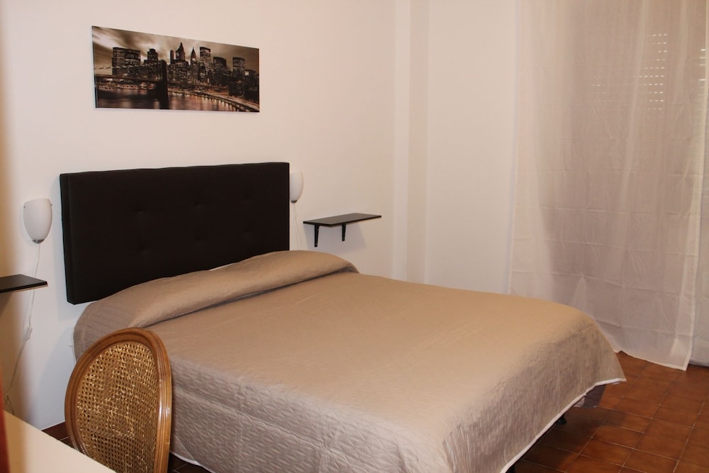 Economy Quadruple Room, 1 Bedroom photo 1