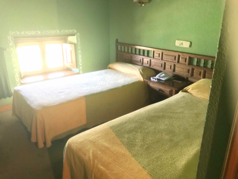 Single Room photo 2