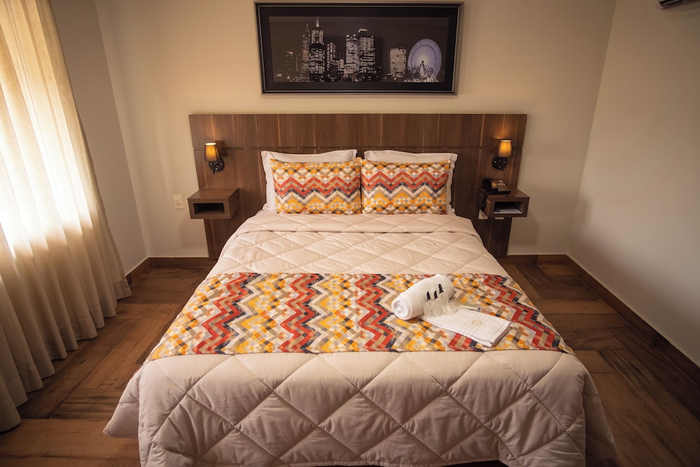 Deluxe Double Room, 1 Queen Bed, City View