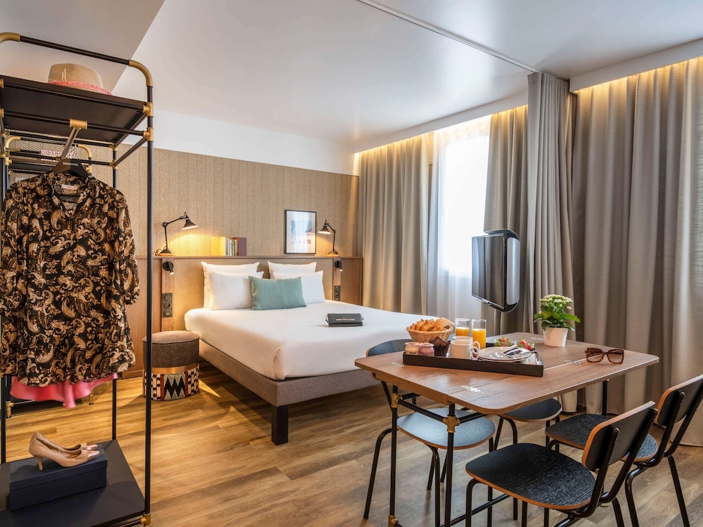 Superior Suite, Multiple Beds - Photo 12