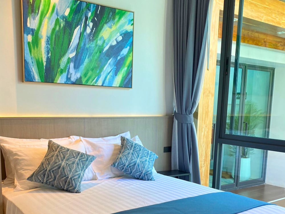 Standard Double Room - Photo 11