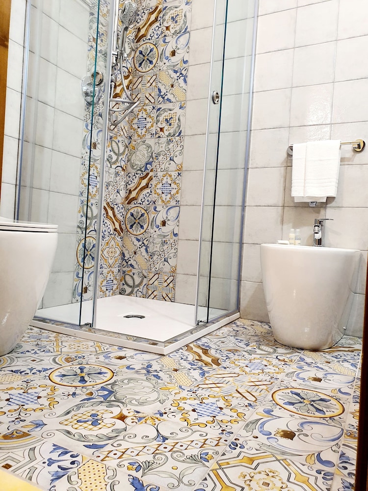 Classic Room - Photo 7