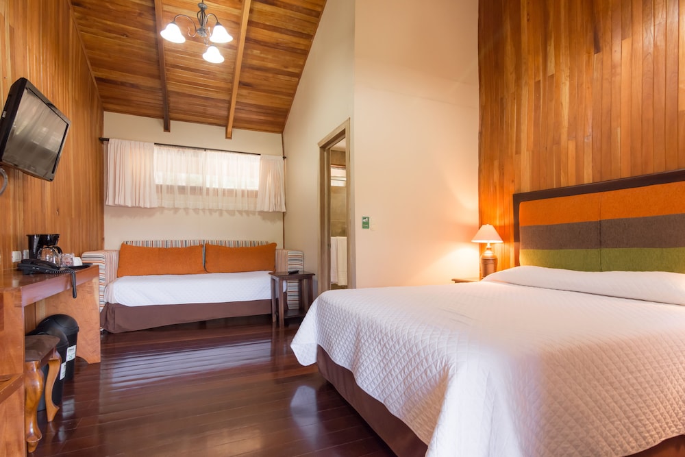 Superior Room - Twin Bed