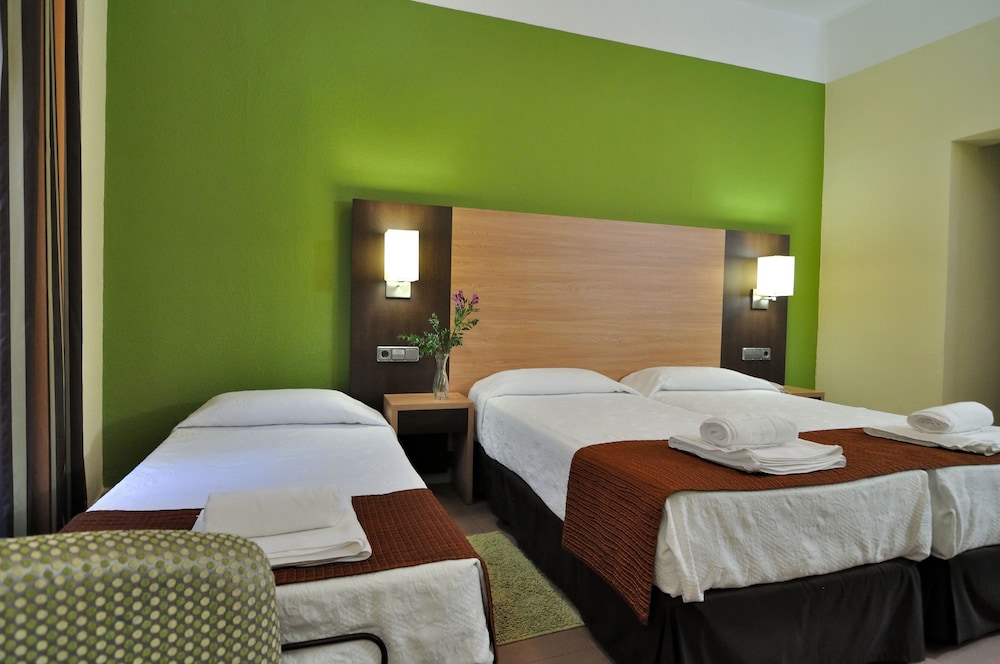 Family Triple Room photo 3