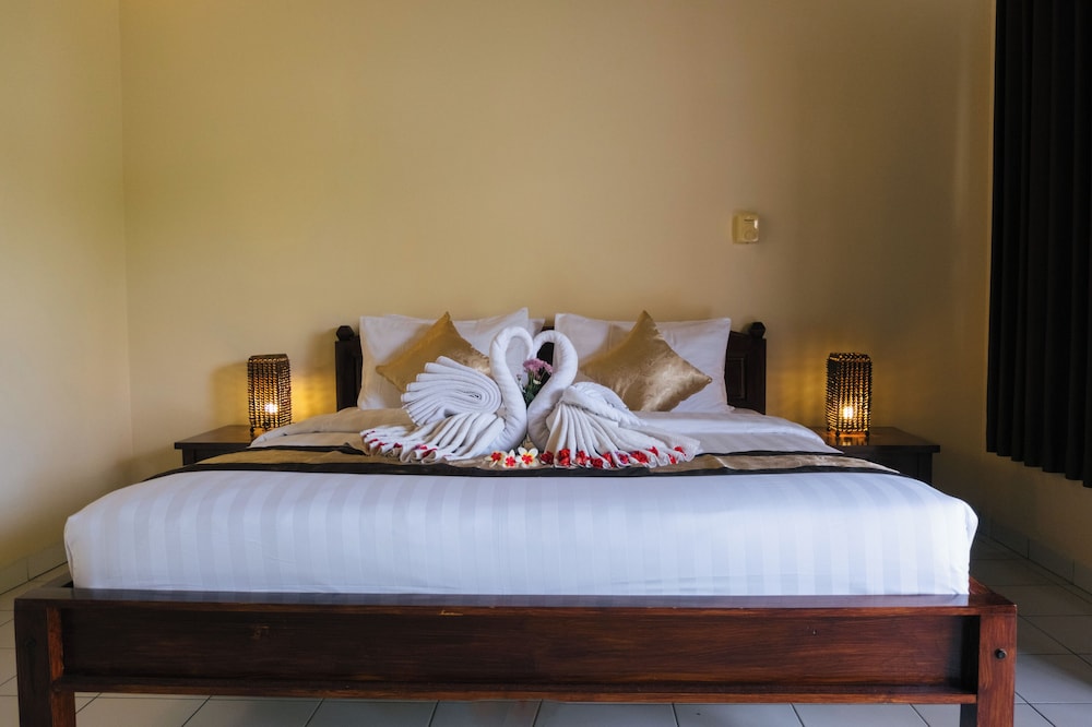 Deluxe Double Room, Balcony, Garden View