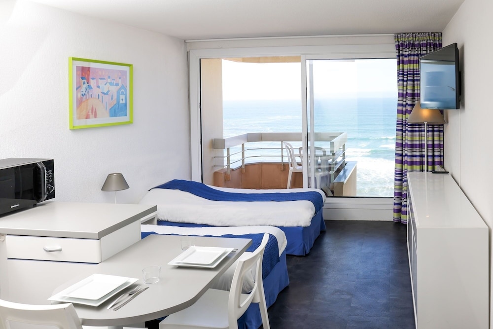 Studio, Balcony, Sea View photo 1
