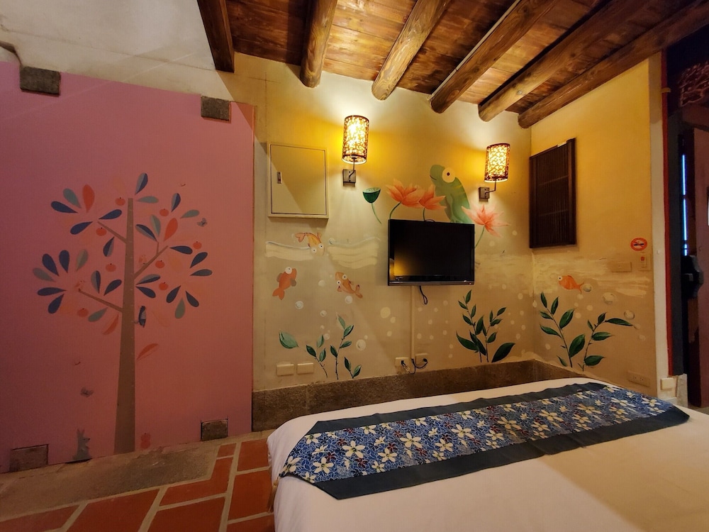 Family Quadruple Room - Photo 5