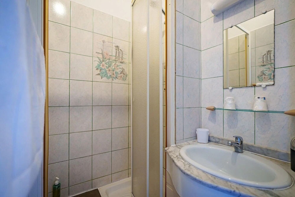 Comfort Apartment photo 3