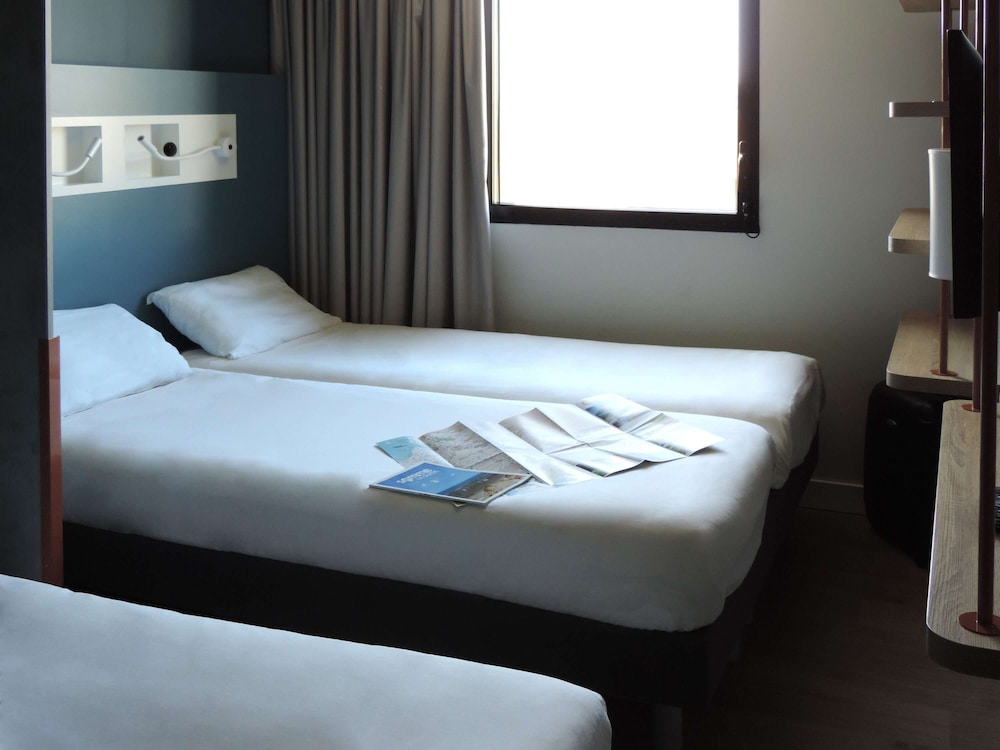 Triple Room, Multiple Beds photo 3