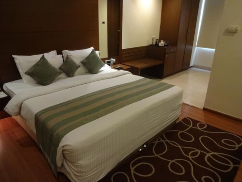 Premium Room - Photo 11