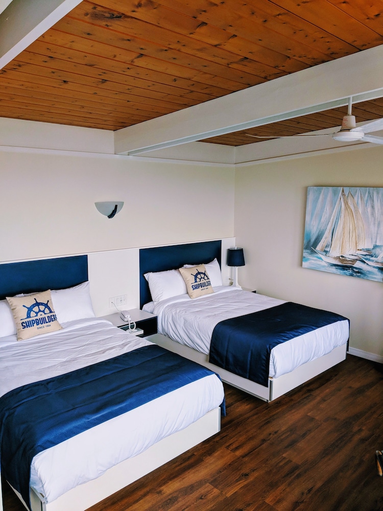 Renovated Room, 2 Double Beds, Ocean View