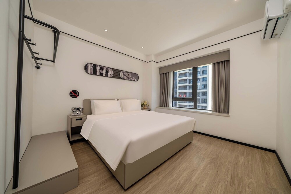 Premier Suite, City View photo 1
