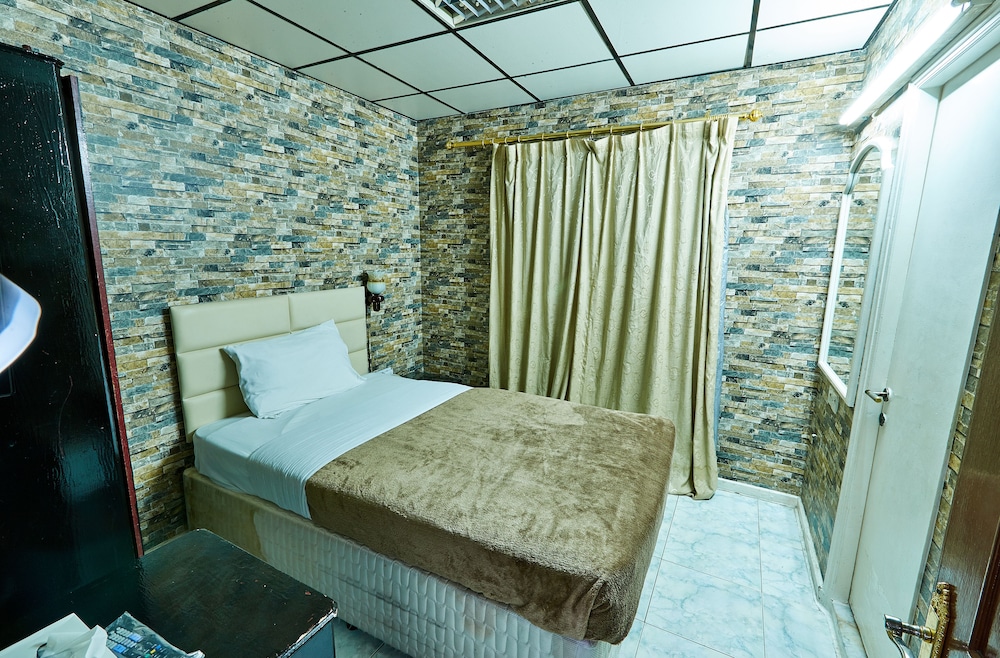 Single Room photo 3