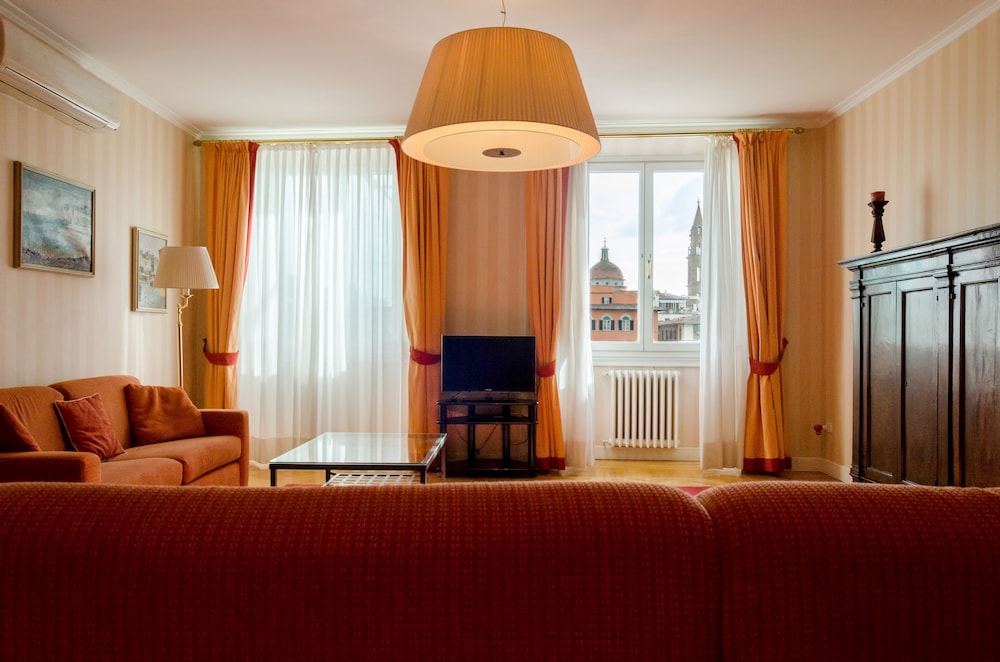 Family Apartment, Multiple Bedrooms, Kitchen, River View