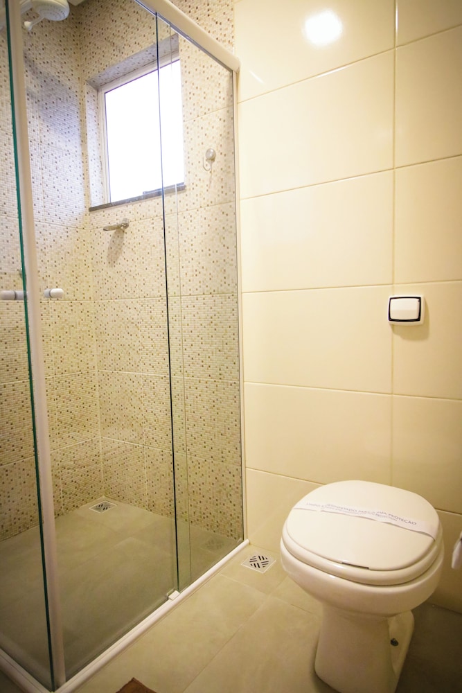 Standard Quadruple Room - Photo 4